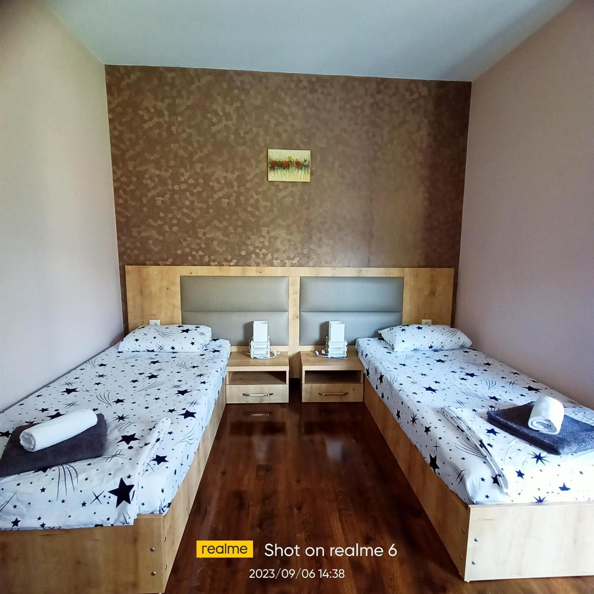 House B&B Mestia Eksteriør bilde
