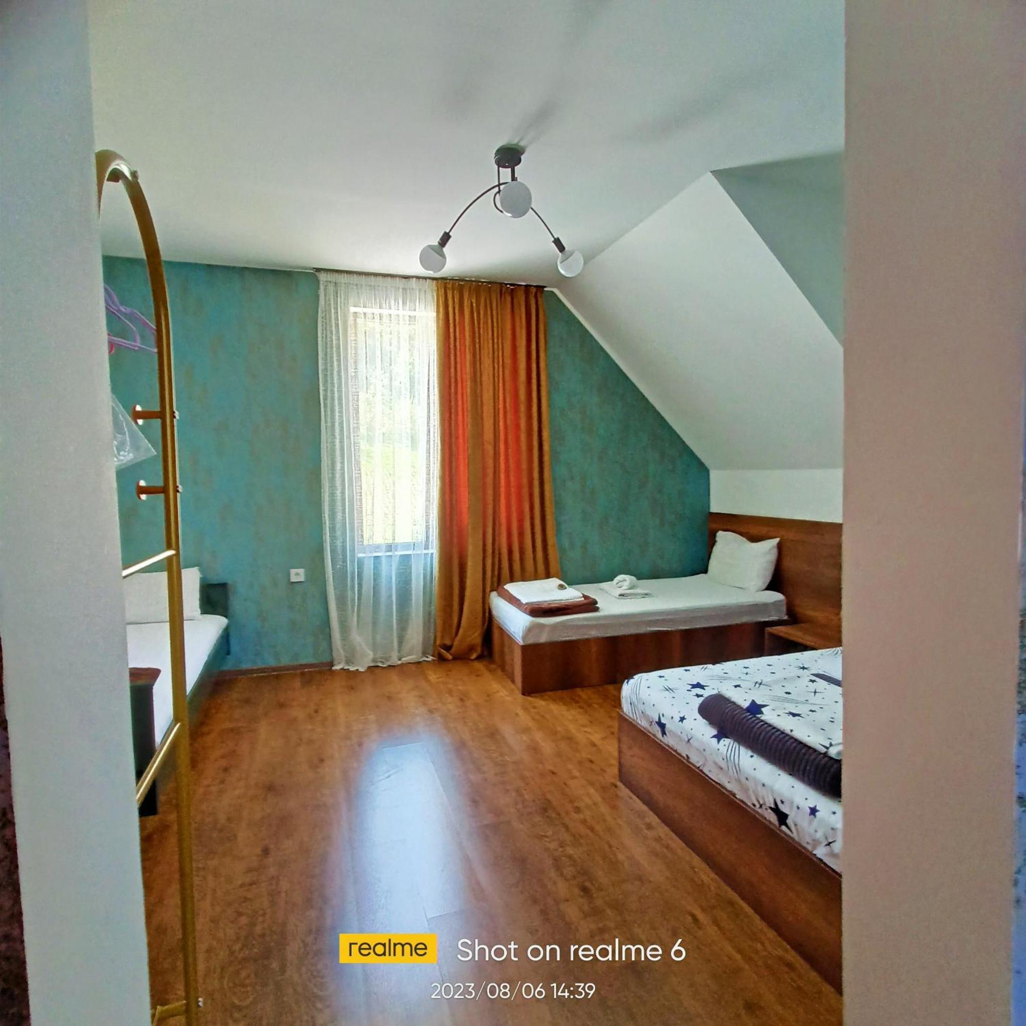 House B&B Mestia Eksteriør bilde