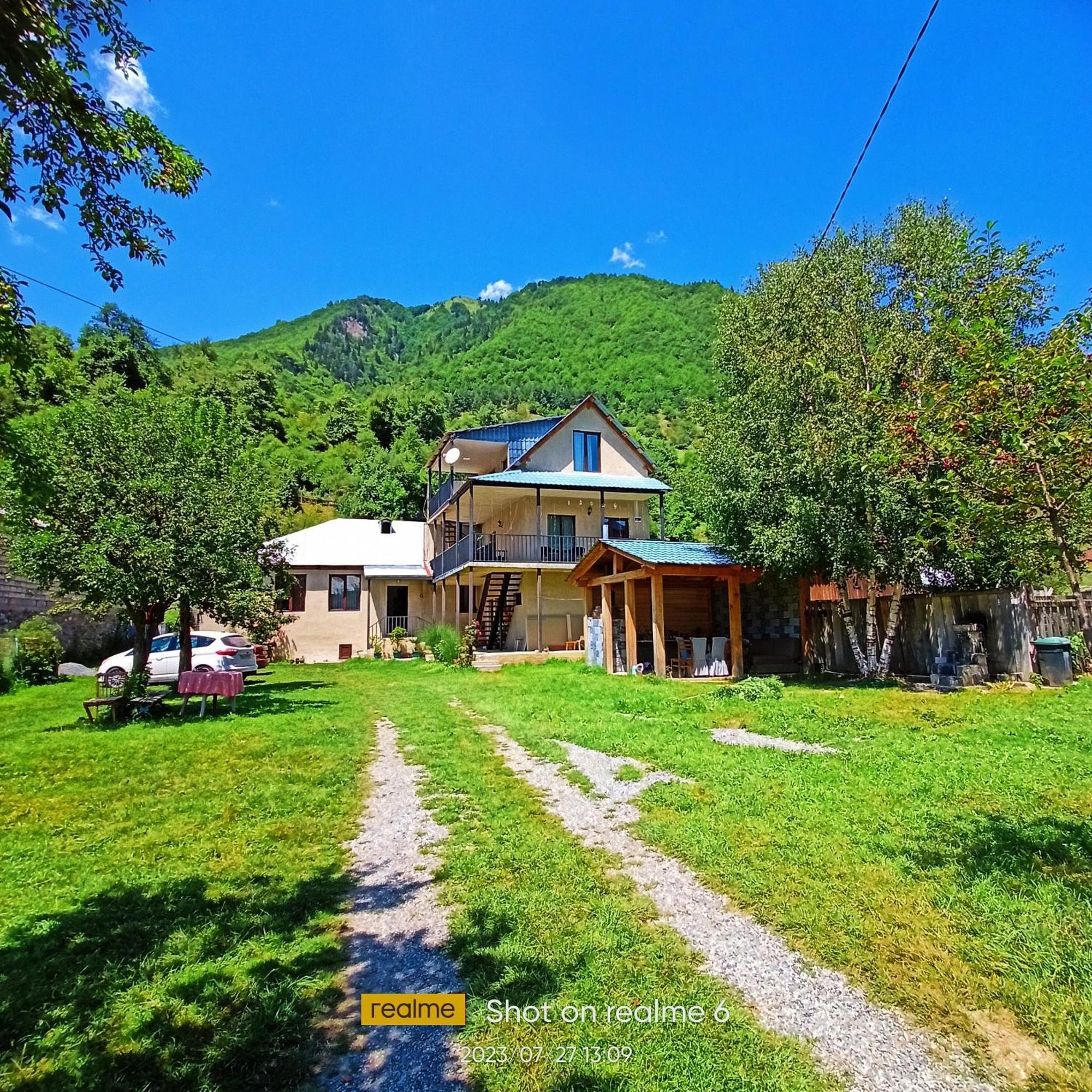 House B&B Mestia Eksteriør bilde
