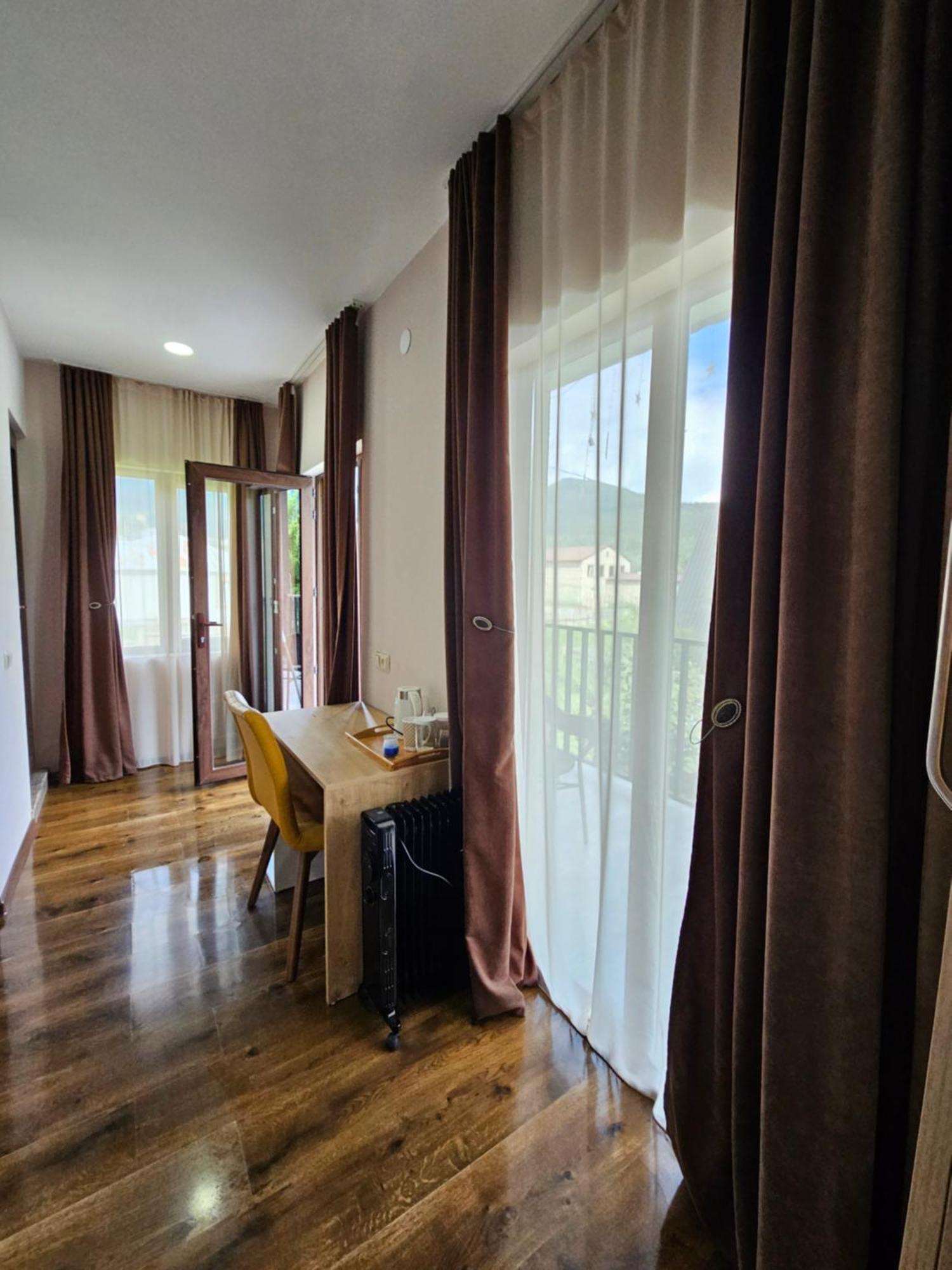 House B&B Mestia Eksteriør bilde